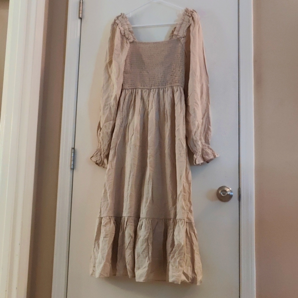 August Sky tan long sleeve dress S